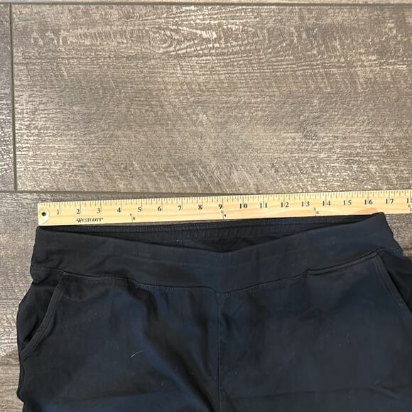 CHICO'S Zenergy Black Cropped PullOn Pant Chico's Size 2/US 12/14 - Picture 5 of 7